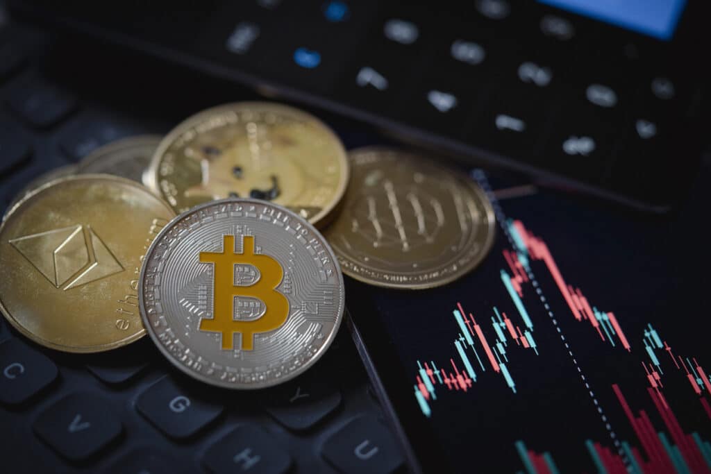 Forex vs Crypto: What’s Better For Beginner Traders?